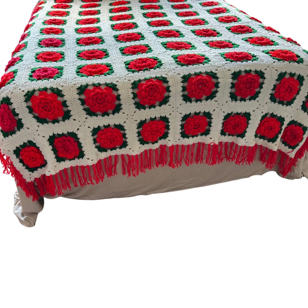 Red Rose Granny Square Chrochet Blanket-โ Handmade Afghan Throw, Vintage 1970's - Picture 3 of 10